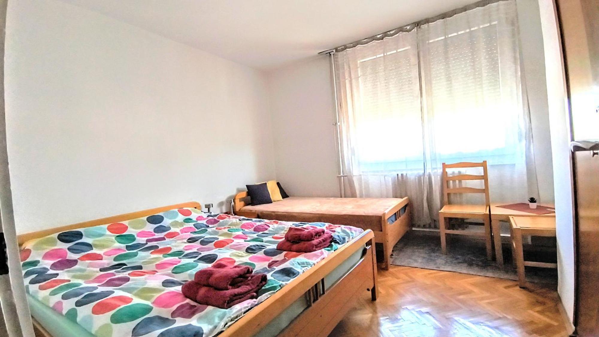 Apartment Maya'S Place Skopje Buitenkant foto