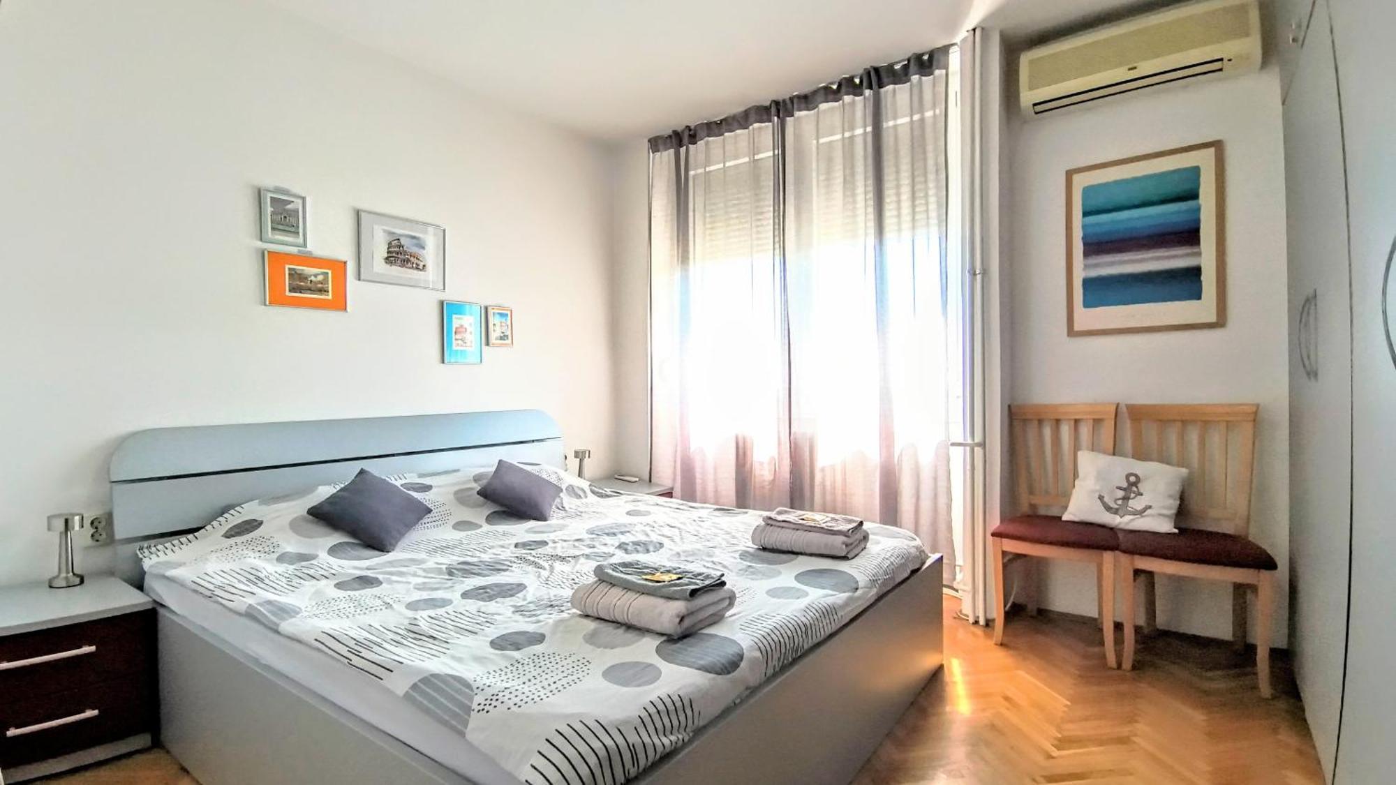 Apartment Maya'S Place Skopje Buitenkant foto